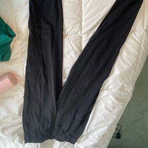lululemon joggers